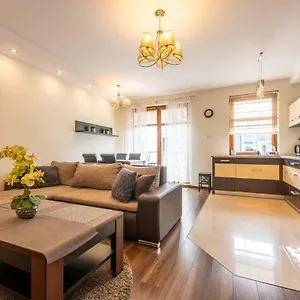 Victus Apartamenty, Klaudia Sopot